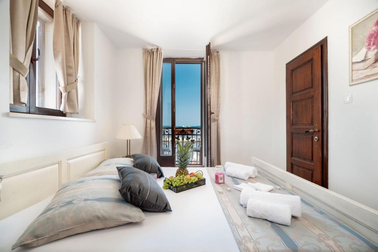 Luxury Apartments Perko Kastela Dış mekan fotoğraf
