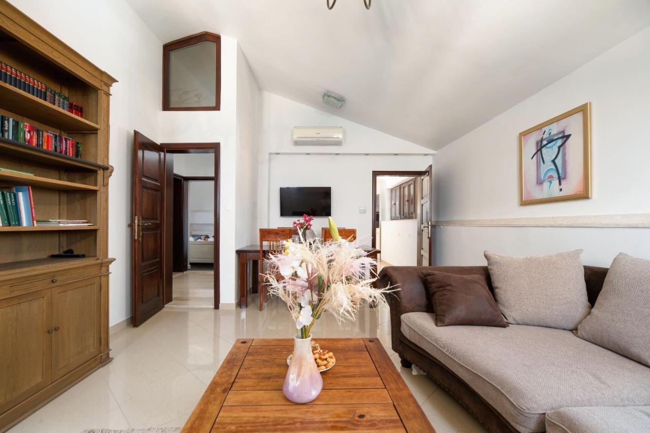 Luxury Apartments Perko Kastela Dış mekan fotoğraf