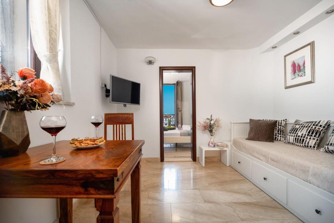 Luxury Apartments Perko Kastela Dış mekan fotoğraf